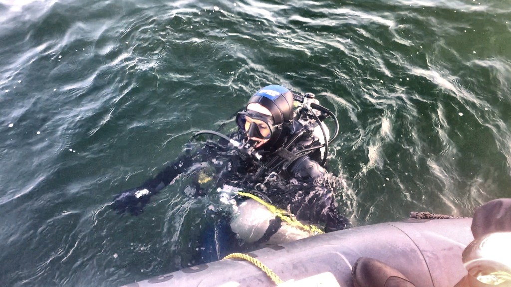 Diver at the SMS Bremen wreck site in the Baltic Sea